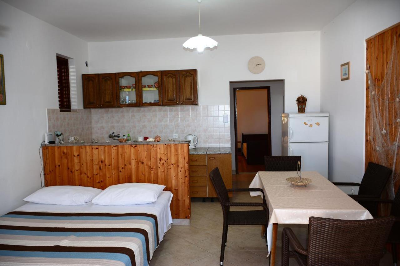 Apartments By The Sea Luka Dubrava, Peljesac - 284 Janjina エクステリア 写真